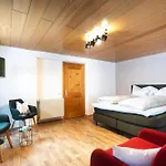 Faneskla Apartments 3*