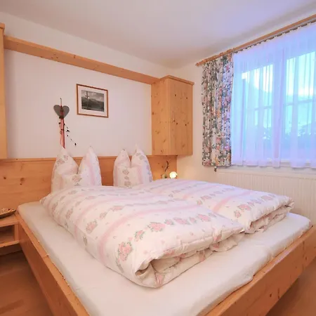 Hotel-pension Faneskla Guest house Silbertal
