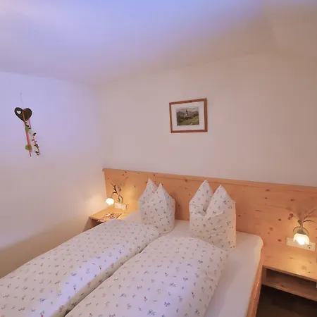 Faneskla 3*