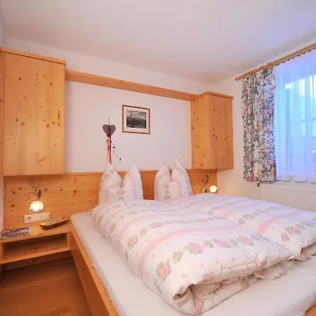 Hotel-pension Faneskla 3* Silbertal