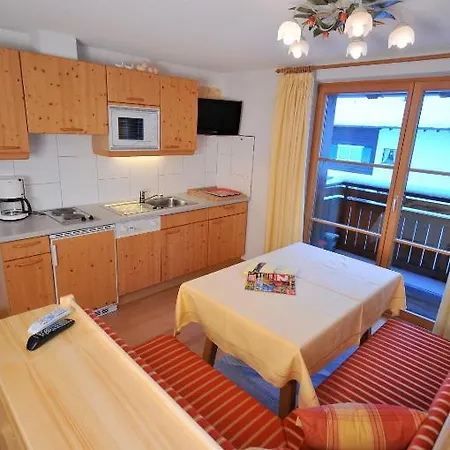 Hotel-pension Faneskla Guest house Silbertal