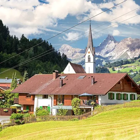 Hotel-pension Faneskla 3* Silbertal